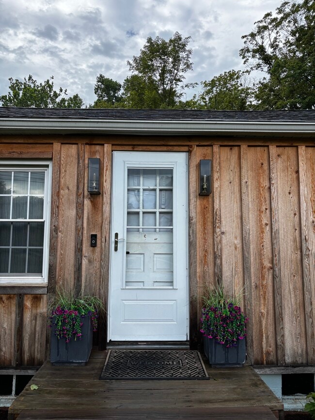 448 Spruce Brook Rd in Southbury, CT - Building Photo - Building Photo