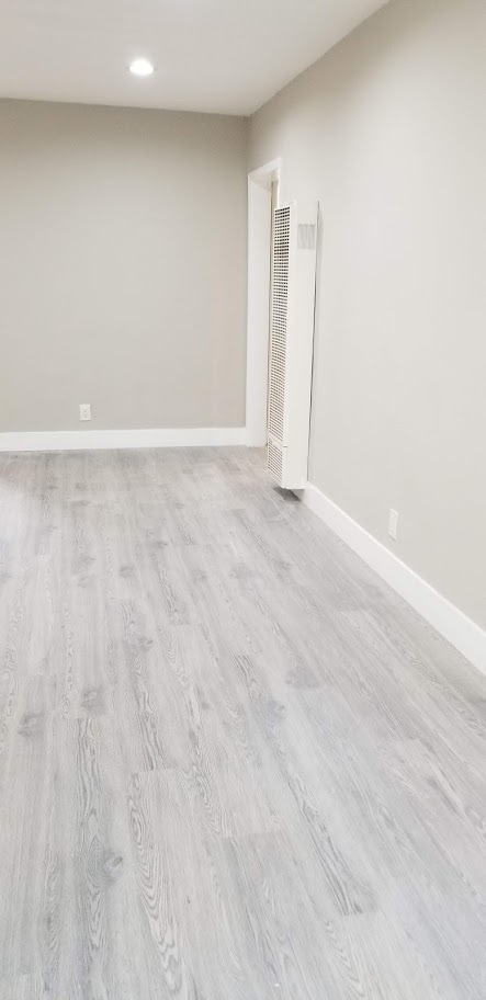 13002 Burbank Blvd, Unit 13002 in Sherman Oaks, CA - Foto de edificio - Building Photo