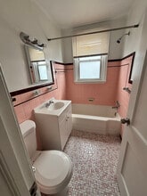 6000 Bingham St in Philadelphia, PA - Building Photo - Building Photo
