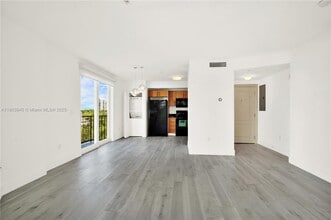 2701 SW 3rd Ave in Miami, FL - Building Photo - Building Photo