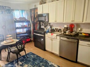 19 Rossmore Pl, Unit 2 in Belleville, NJ - Foto de edificio - Building Photo