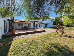 5845 Hilltop Rd in Hidden Hills, CA - Building Photo - Building Photo