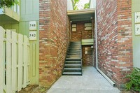 746 Brentwood Pl in Marietta, GA - Building Photo - Building Photo