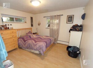 15 Commonwealth Ct, Unit 2 in Boston, MA - Foto de edificio - Building Photo