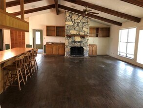 6514 Wolfcreek Pass in Austin, TX - Building Photo - Building Photo