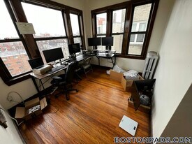 240 Kelton St, Unit 9 in Boston, MA - Building Photo