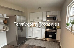 212 Woodlawn Ave in Sewell, NJ - Building Photo