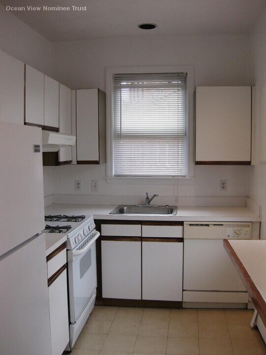 25 Hanover Ave, Unit 4 in Boston, MA - Building Photo