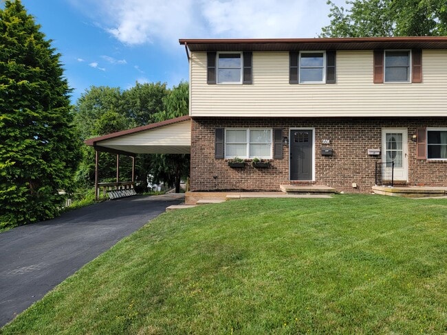 property at 660 N Lime St