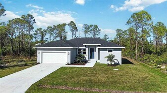 10110 Baystate Dr in Port Charlotte, FL - Building Photo