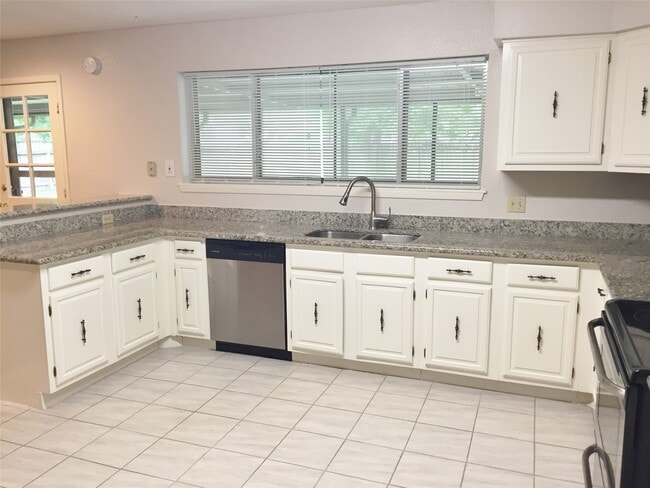 22815 Merrymount Dr in Katy, TX - Building Photo - Building Photo