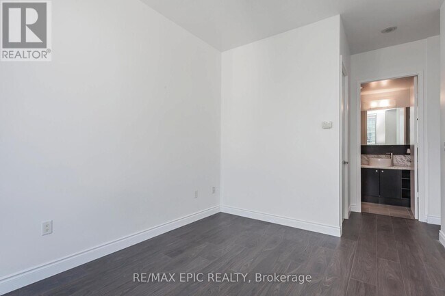 property at 11-PH11 Brunel Ct