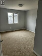 3266 Parker Ave in Fort Erie, ON - Building Photo - Building Photo
