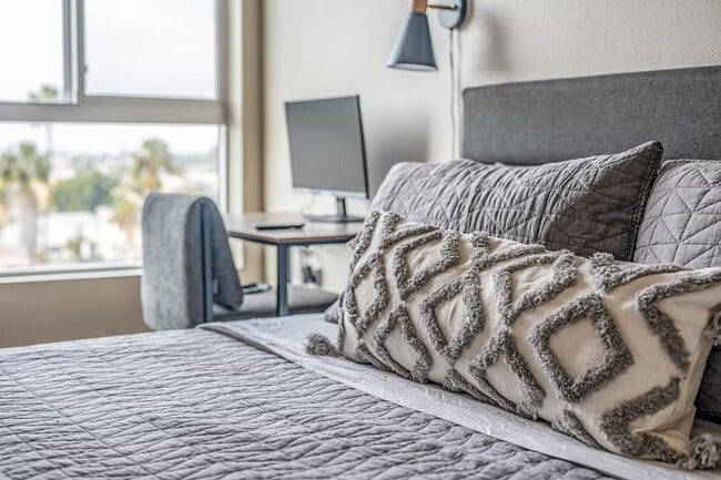 4384 Iowa St in San Diego, CA - Building Photo - Building Photo