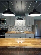 54374 Valley-View-Unit -Downstairs in Idyllwild, CA - Building Photo - Building Photo