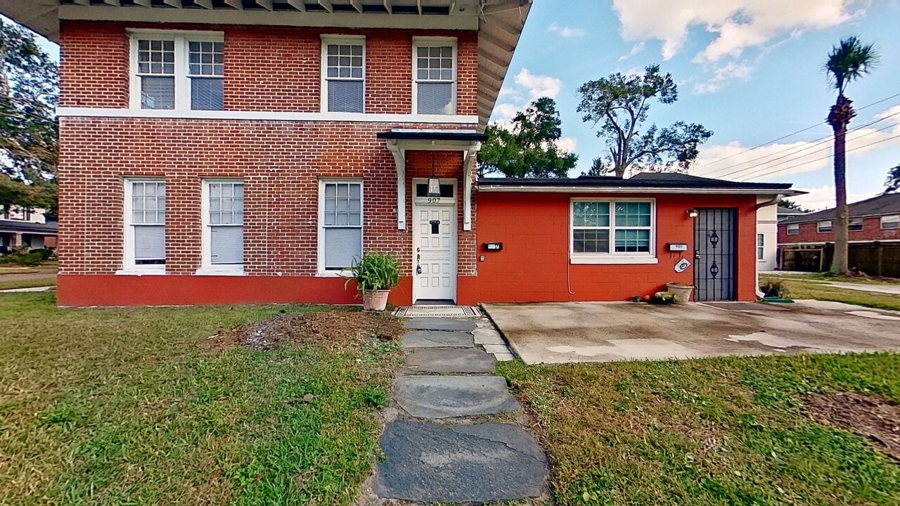 907 Copeland St in Jacksonville, FL - Building Photo