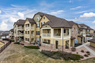 Palomino Ranch Condominiums in Colorado Springs, CO - Foto de edificio - Building Photo