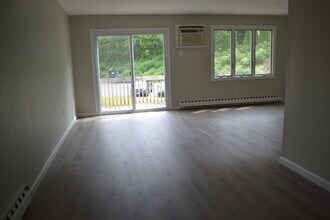 85 Old Town Rd, Unit Vernon Condo Rental in Vernon, CT - Building Photo - Building Photo