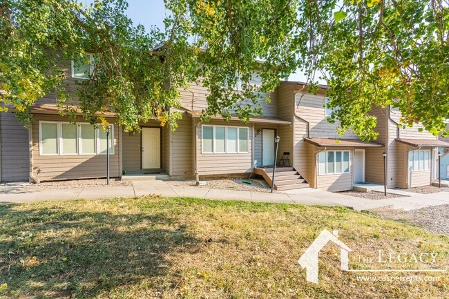 property at 1421 S Pennsylvania Ave