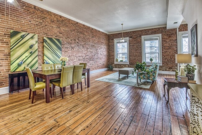 property at 112 E Alamo St