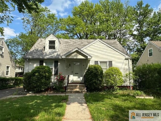 property at 30 Carpenter Pl