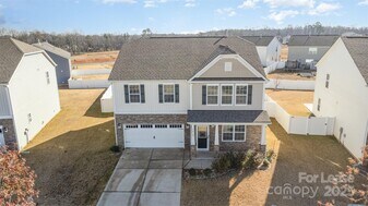7619 Nolen Farm Dr in Gastonia, NC - Building Photo