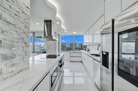 18041 Biscayne Blvd, Unit 1802 in Aventura, FL - Building Photo - Building Photo