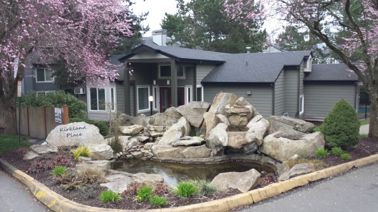 11112 NE 124th Ln, Unit D-314 in Kirkland, WA - Building Photo