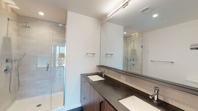 350 Harrison Ave in Boston, MA - Building Photo - Building Photo
