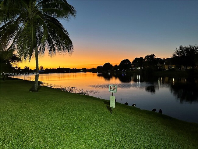 6701 NW 169th St in Hialeah, FL - Building Photo - Building Photo