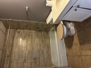 567 Ashland Ave in Aurora, IL - Building Photo - Building Photo