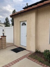 7271 Wood Rd in Riverside, CA - Foto de edificio - Building Photo