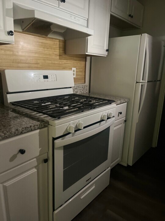 2121 Briarcliff in College Park, GA - Building Photo
