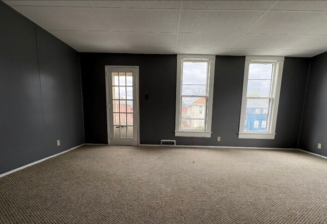 130 S 12th St, Unit Upper