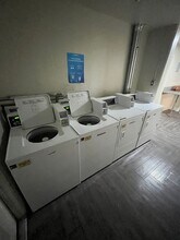 115 North Wetherly Drive in Los Angeles, CA - Foto de edificio - Building Photo