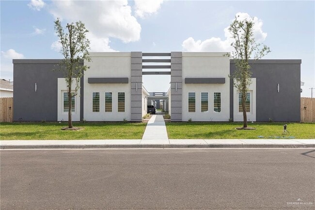 property at 10 La Vista Ave W