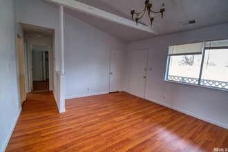 264 W Park St in Fallon, NV - Building Photo - Building Photo