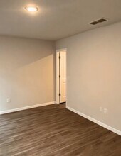 4243 Spring Park Rd in Jacksonville, FL - Building Photo - Building Photo