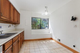 56 Arthur Ct in Port Chester, NY - Building Photo - Building Photo