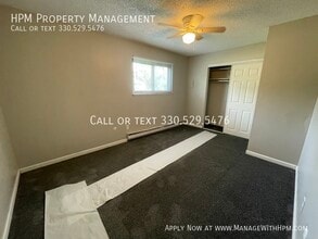 1017 Howe Ave in Cuyahoga Falls, OH - Building Photo - Building Photo