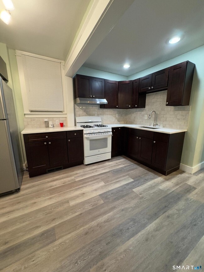 property at 10 Bank St