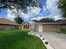 818 Diana Dr in Edinburg, TX - Building Photo