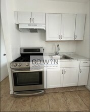 2619 E Portland St-Unit -Unit B in Phoenix, AZ - Building Photo - Building Photo