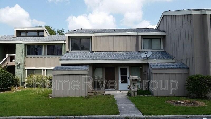 5862 Peregrine Ave in Orlando, FL - Building Photo