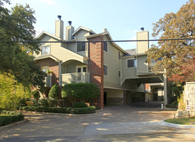 Forest Oak Condos Apartments