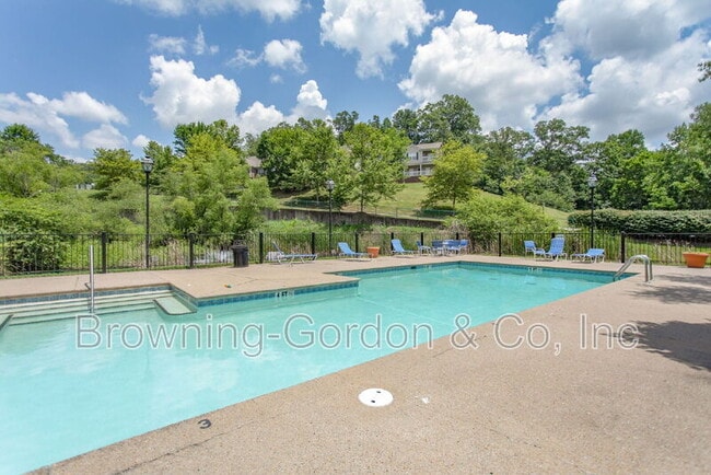 6820 Hwy 70 S in Nashville, TN - Building Photo - Building Photo