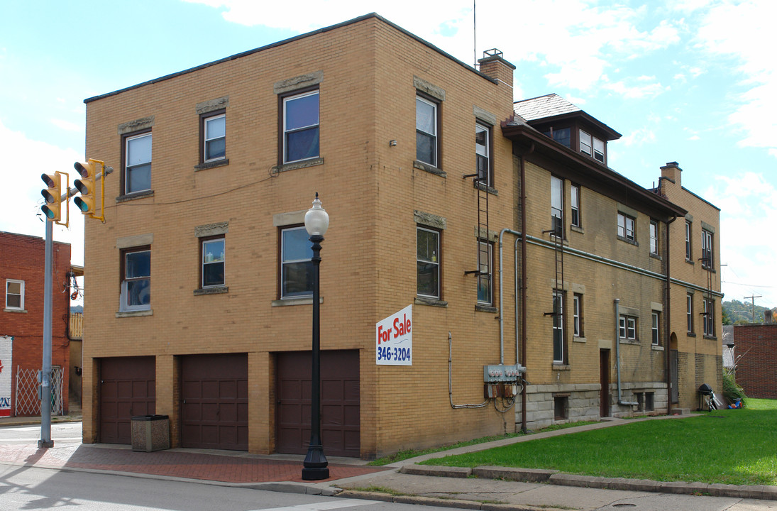 231-233 Bradford St in Charleston, WV - Foto de edificio