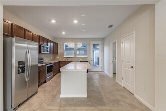 10425 Folly Bch Rd in Orlando, FL - Building Photo - Building Photo