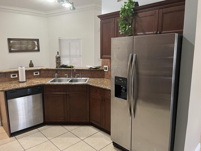 3718 SW Masilunas St in Port St. Lucie, FL - Building Photo - Building Photo