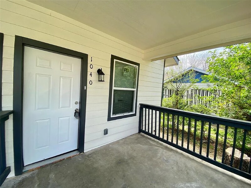 1040 E Richmond Ave in Fort Worth, TX - Building Photo